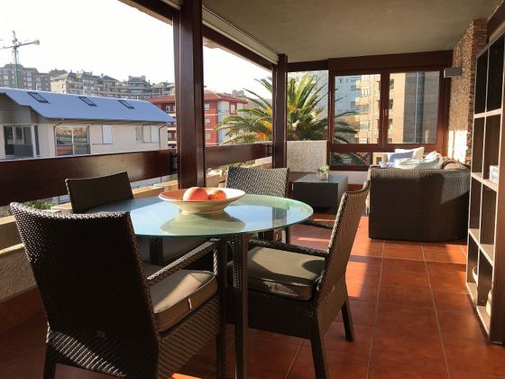 Foto 1 de Piso en venta en El Sardinero de 4 habitaciones con terraza y garaje