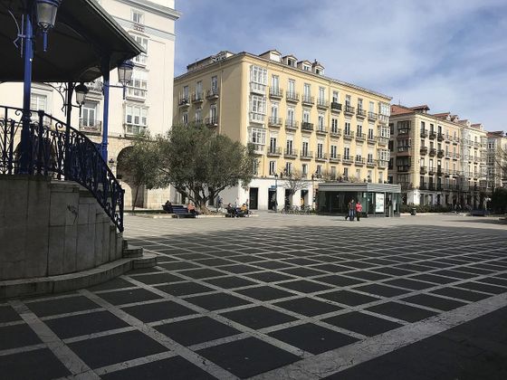 Foto 1 de Venta de piso en calle Hernan Cortes de 6 habitaciones con balcón y calefacción