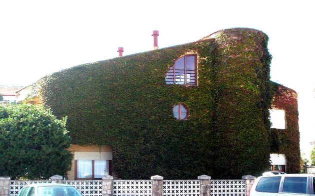 Foto 1 de Xalet en venda a calle Palencia de 4 habitacions amb terrassa i jardí