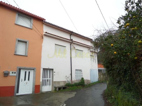 Foto 1 de Casa en venda a calle Braño de 3 habitacions amb garatge i calefacció