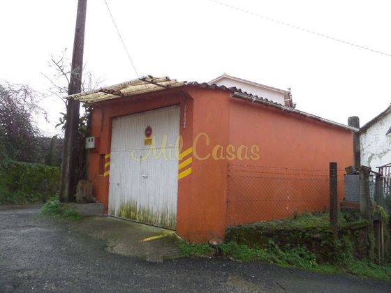 Foto 2 de Casa en venda a calle Braño de 3 habitacions amb garatge i calefacció