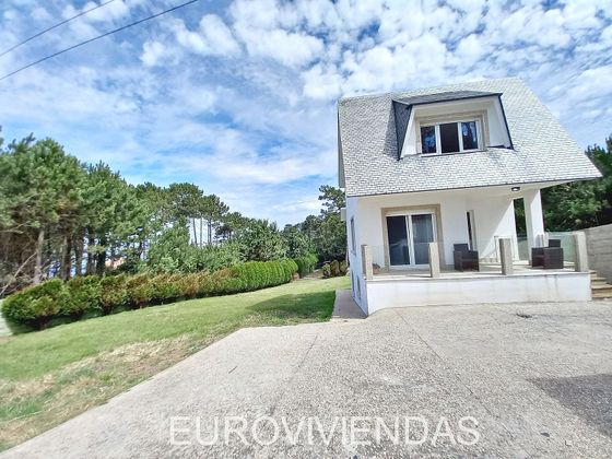 Foto 1 de Xalet en venda a Adina-Portonovo de 3 habitacions amb terrassa i piscina