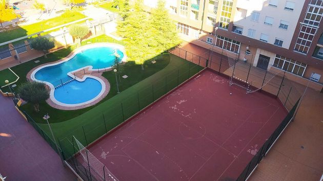 Foto 1 de Àtic en venda a Santa Cruz - Industria - Polígono Campollano de 3 habitacions amb terrassa i piscina