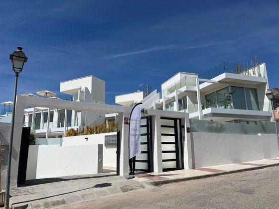 Foto 1 de Casa en venda a Las Cancelas - Valdeolletas de 4 habitacions amb terrassa i piscina