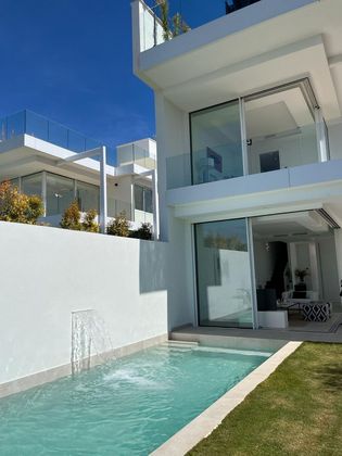 Foto 2 de Casa en venda a Las Cancelas - Valdeolletas de 4 habitacions amb terrassa i piscina