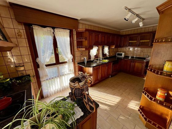 Foto 2 de Chalet en venta en Gamiz-Fika de 5 habitaciones con terraza y garaje