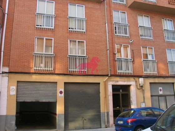 Foto 1 de Pis en venda a La Vega - Oteruelo de 2 habitacions amb garatge