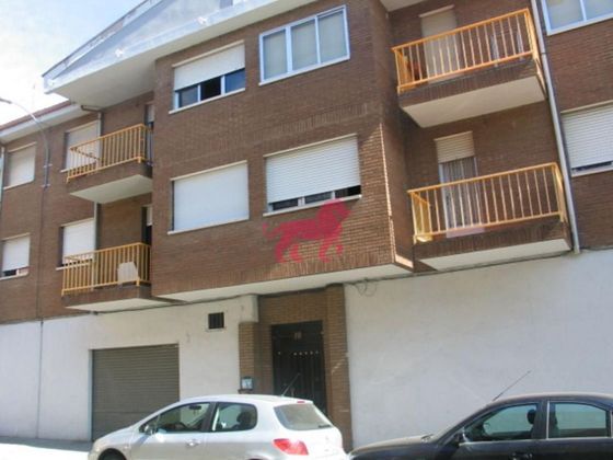 Foto 1 de Piso en venta en San Esteban de 3 habitaciones con terraza y garaje