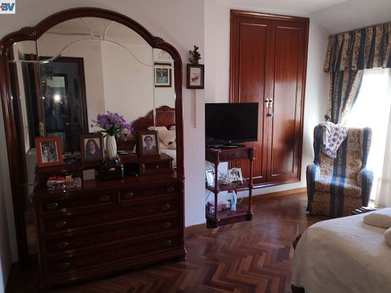 Foto 2 de Dúplex en venda a Riazor - Los Rosales de 4 habitacions amb terrassa i garatge