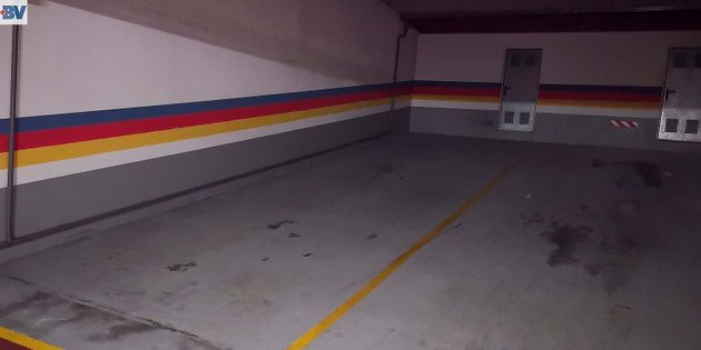 Foto 2 de Garatge en lloguer a Riazor - Los Rosales de 33 m²