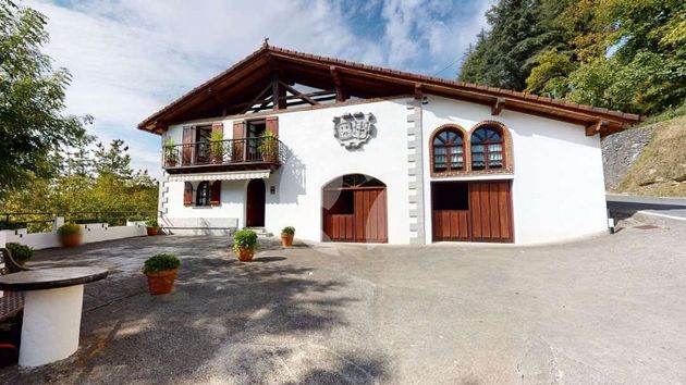Foto 1 de Casa rural en venda a Tolosa de 3 habitacions amb terrassa i balcó