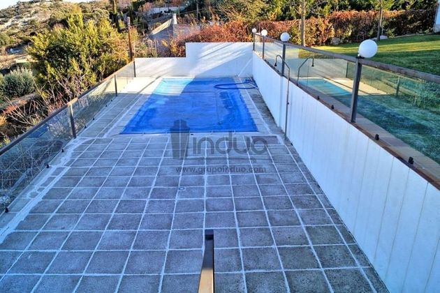 Foto 2 de Chalet en venta en El Clavín-Valdeluz de 5 habitaciones con piscina y garaje