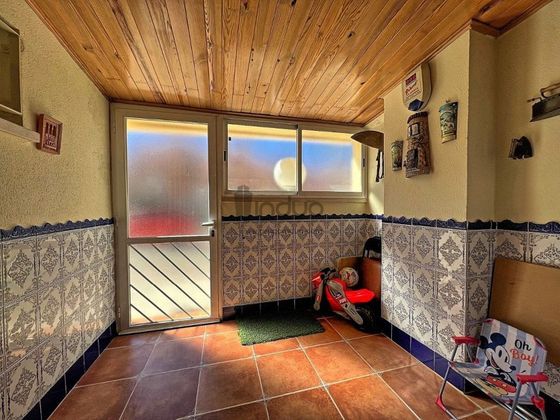 Foto 2 de Casa en venda a Aguas Vivas de 5 habitacions amb terrassa i garatge