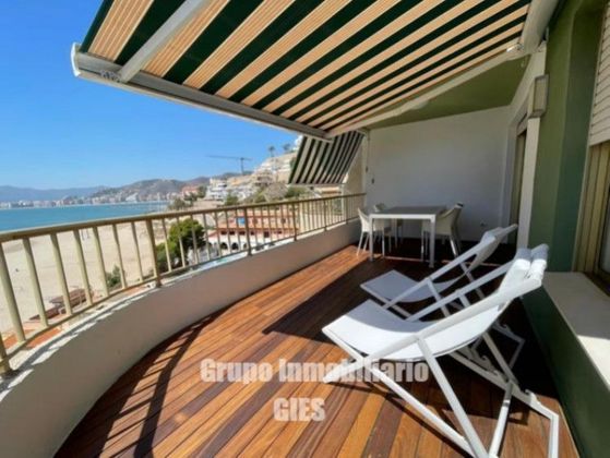 Foto 2 de Piso en venta en calle Maestro Joaquin Rodriguez Vidre de 2 habitaciones con terraza y piscina