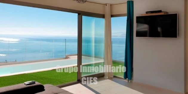 Foto 1 de Xalet en venda a calle Sierra de Espadan de 3 habitacions amb terrassa i piscina
