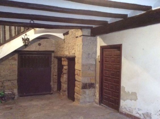 Foto 1 de Venta de chalet en Mora de Rubielos de 6 habitaciones con terraza