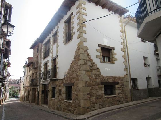 Foto 1 de Casa en venta en calle Rogerio Sanchez de 7 habitaciones con terraza y garaje