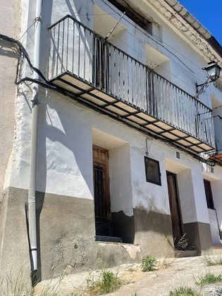 Foto 1 de Casa en venta en calle La Fábrica de 4 habitaciones con terraza y balcón