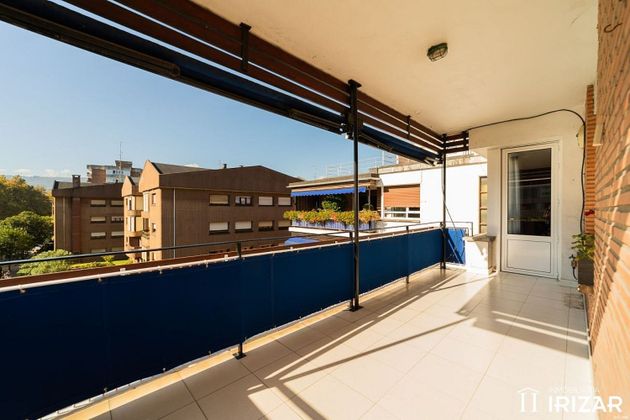 Foto 1 de Pis en venda a Las Arenas Centro de 6 habitacions amb terrassa i garatge