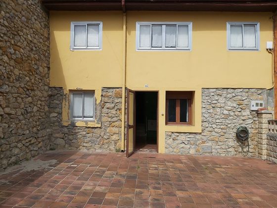 Foto 1 de Casa en venda a calle Ubiarco de 3 habitacions amb terrassa i jardí