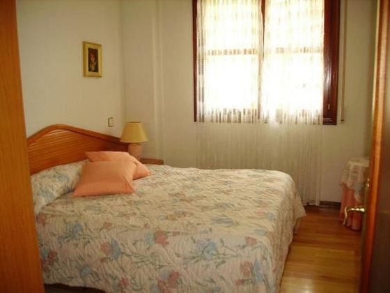 Foto 2 de Pis en venda a Arnuero de 3 habitacions amb garatge