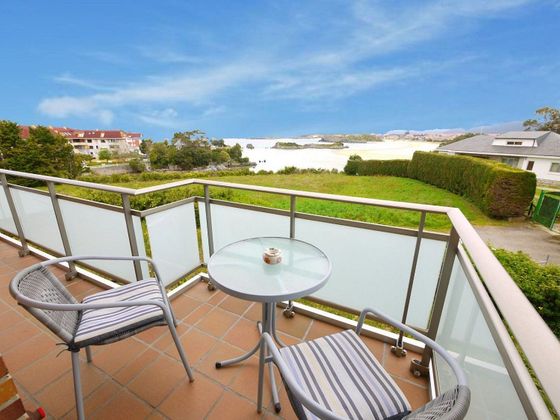 Foto 2 de Pis en venda a Arnuero de 3 habitacions amb terrassa i piscina