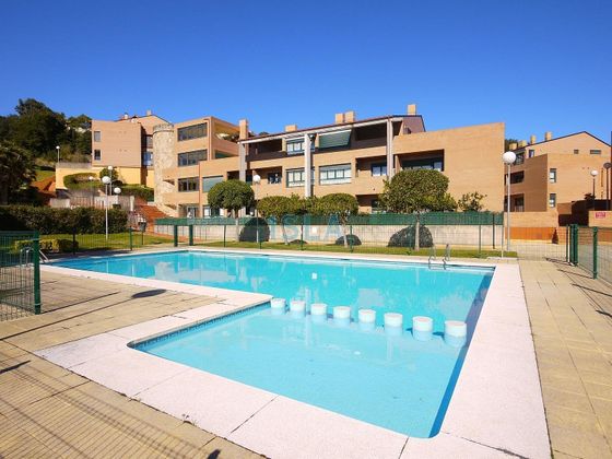 Foto 1 de Piso en venta en Arnuero de 2 habitaciones con terraza y piscina