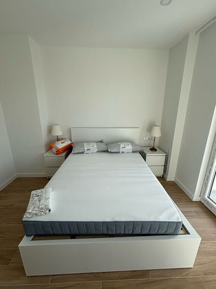 Foto 2 de Pis en lloguer a calle Gran Via de Les Corts Catalanes de 2 habitacions amb terrassa i mobles