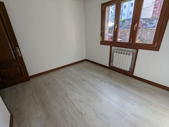 Foto 2 de Piso en venta en Beraun - Pontika de 3 habitaciones con balcón y calefacción