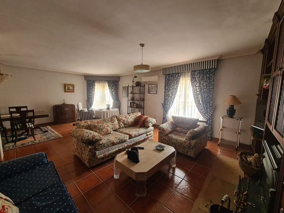 Foto 1 de Casa en venda a Villanueva de la Vera de 5 habitacions amb balcó i aire acondicionat