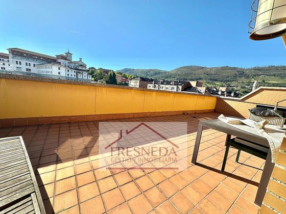 Foto 2 de Alquiler de ático en calle Fernandez de Oviedo de 2 habitaciones con terraza y garaje