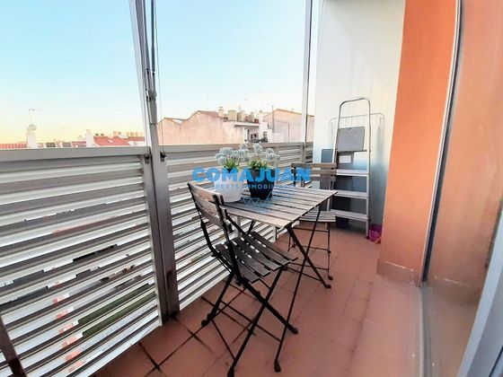 Foto 1 de Venta de piso en Eixample de 2 habitaciones con balcón y aire acondicionado