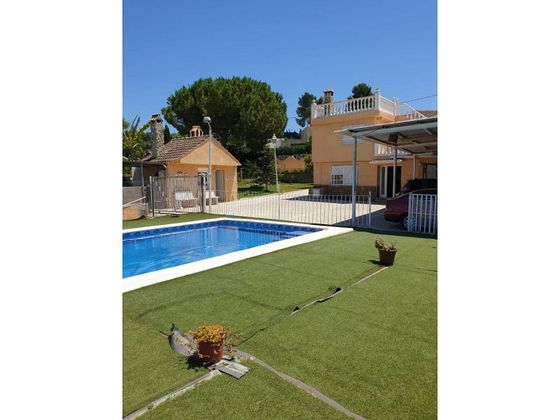 Foto 2 de Xalet en venda a plaza Poligono Numero de 6 habitacions amb terrassa i piscina