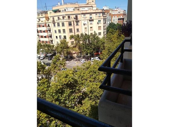 Foto 2 de Pis en lloguer a calle Del Bon Orde de 4 habitacions amb balcó i aire acondicionat