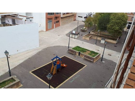 Foto 1 de Pis en venda a calle De Rafael Cort de 4 habitacions amb balcó i ascensor