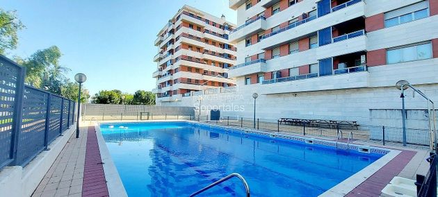 Foto 1 de Pis en venda a Universidad - Los Lirios de 2 habitacions amb terrassa i piscina