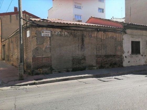 Foto 1 de Venta de terreno en calle De Lugo de 102 m²