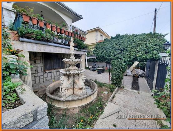 Foto 2 de Xalet en venda a Camarena de 4 habitacions amb terrassa i piscina