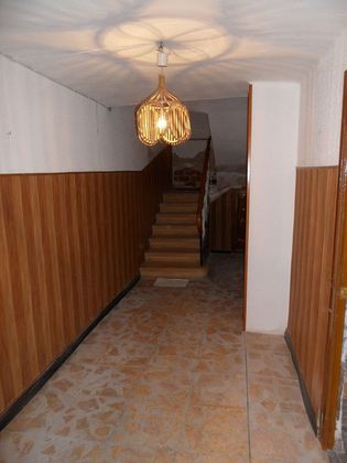 Foto 2 de Venta de casa adosada en Alcañiz de 4 habitaciones con garaje y balcón