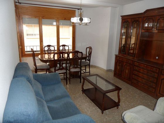 Foto 2 de Pis en venda a Alcañiz de 3 habitacions amb balcó i calefacció