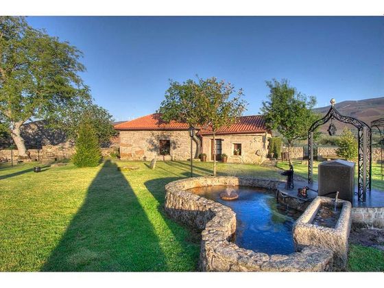 Foto 2 de Casa en venda a Baltar de 8 habitacions amb piscina i jardí
