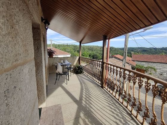 Foto 1 de Casa en venda a Carballiño (O) de 5 habitacions amb terrassa i jardí