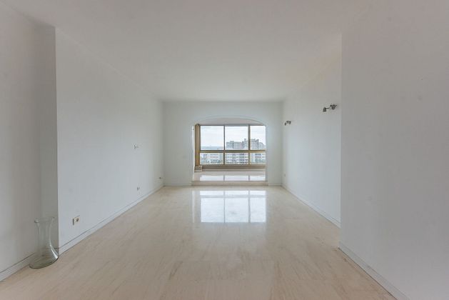 Foto 2 de Piso en alquiler en Arenales - Lugo - Avenida Marítima de 3 habitaciones con ascensor