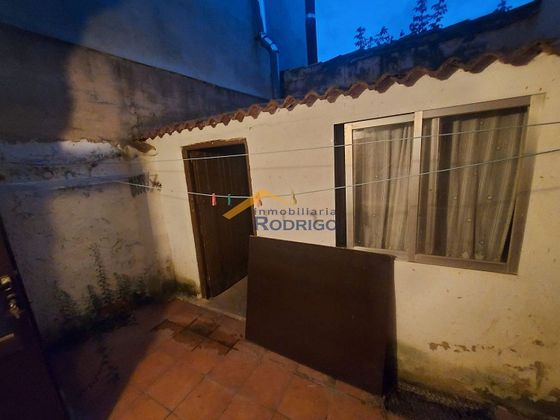 Foto 2 de Casa en venda a Sasamón de 4 habitacions amb jardí i calefacció