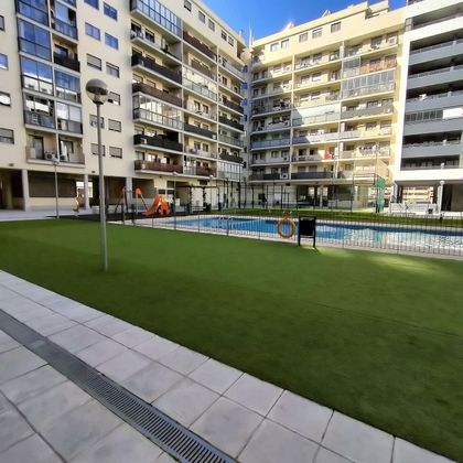Foto 1 de Pis en venda a La Paz de 3 habitacions amb terrassa i piscina