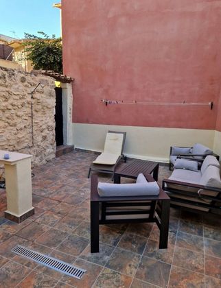 Foto 1 de Casa en venda a Brihuega de 8 habitacions amb jardí i balcó