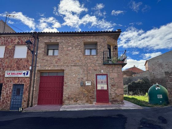 Foto 2 de Casa en venda a Cincovillas de 4 habitacions amb terrassa i garatge