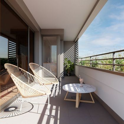 Foto 1 de Pis en venda a calle Río Ebro de 3 habitacions amb terrassa i piscina
