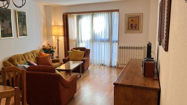 Foto 1 de Alquiler de piso en calle Santa Orosia de 2 habitaciones con muebles y calefacción