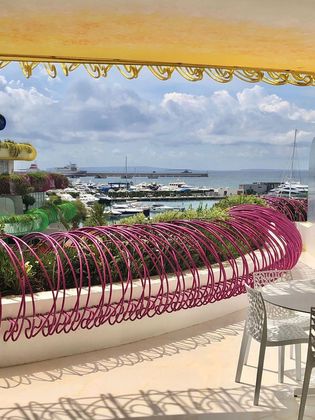 Foto 2 de Àtic en venda a Marina Botafoc - Platja de Talamanca de 5 habitacions amb terrassa i piscina